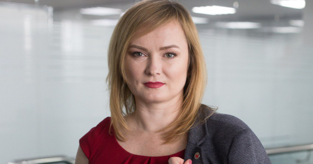 Анна Довгальська, Глобус Банк