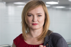 Анна Довгальська, Глобус Банк