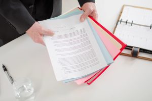Фінансові документи в папках