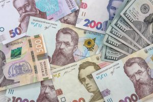 Гривня, долари, банкноти, готівка