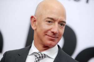 Безос: ШІ дасть змогу працювати три дні на тиждень. І того ж дня Amazon скорочує майже 1000 працівників. Фото: Getty Images