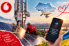 Зв'язок у блекаут: Vodafone ставить сонячні панелі ще на 400 веж. Колаж МС.Today