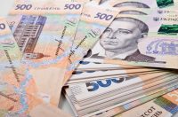 Скільки грошей можна зберігати вдома в Україні у 2026 році. Фото: Depositphotos
