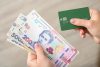 Переказ від мами — без податку, від тітки — з податком: правила ДПС. Фото: Depositphotos